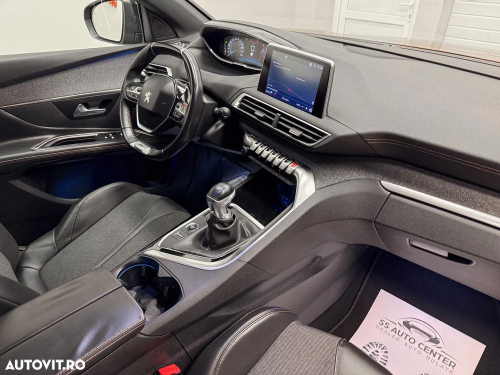 Peugeot 3008 1.2 PureTech Turbo S&S GT-Line - 18