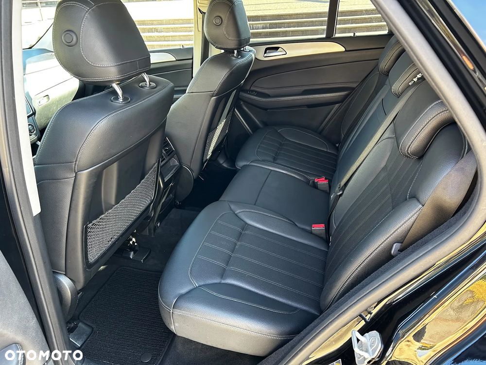 Mercedes-Benz GLE - 22