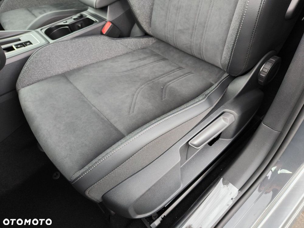 Volkswagen Golf Variant - 13