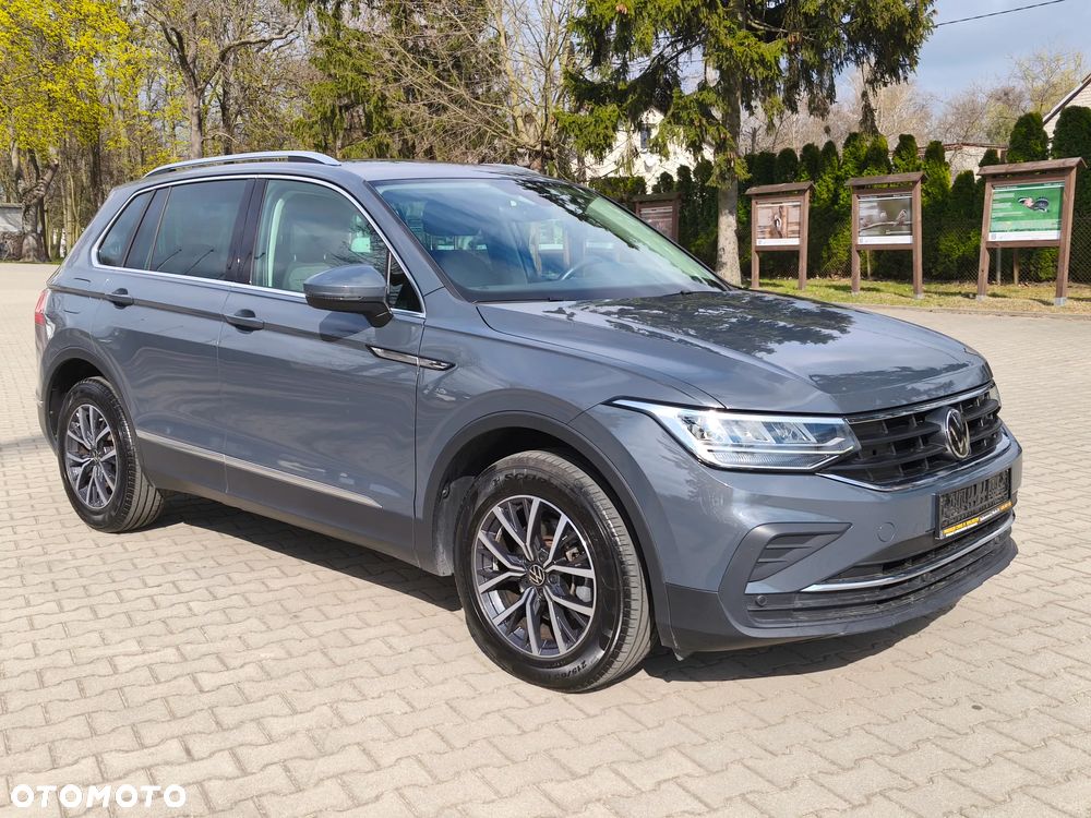 Volkswagen Tiguan - 16