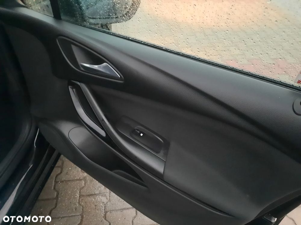Opel Astra - 12