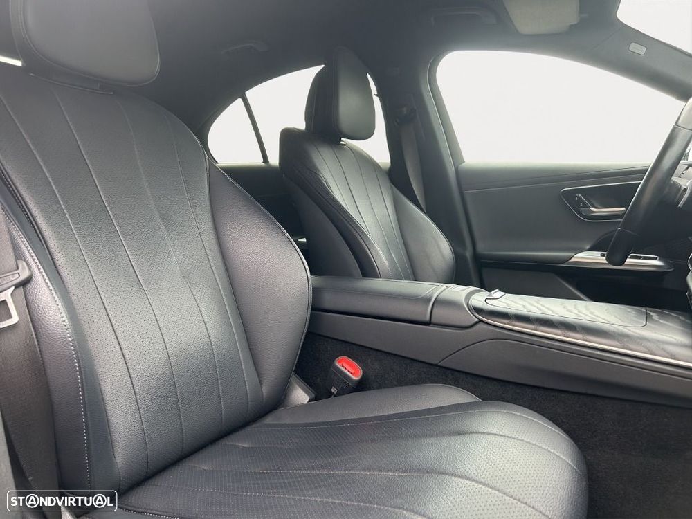 Mercedes-Benz E 220 — fotografia 13