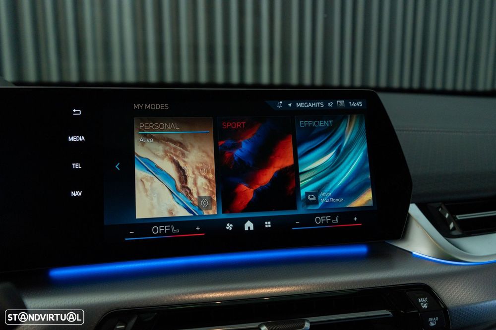 BMW iX2 eDrive20 Pack Desportivo M - 31