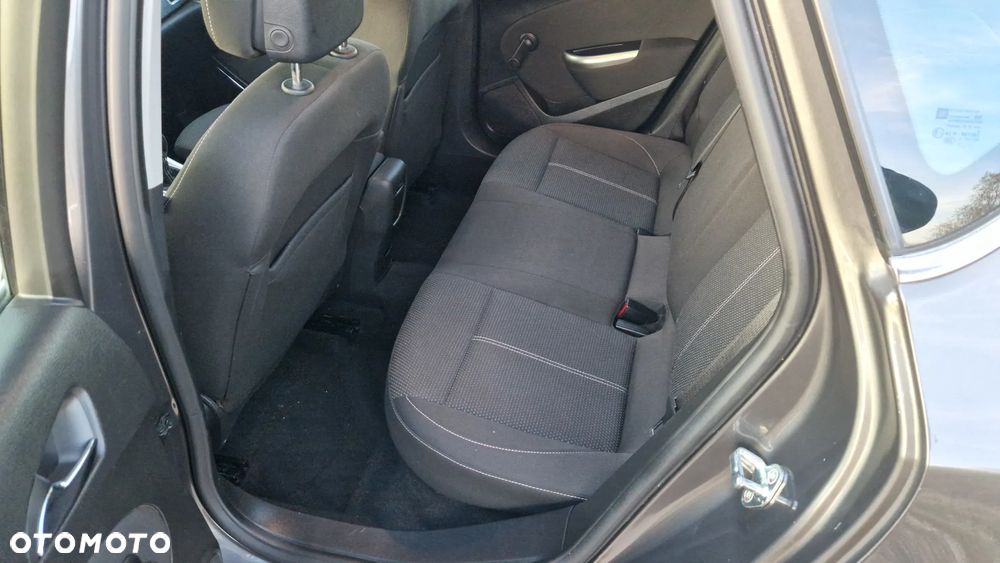 Opel Astra 1.4 Turbo Cosmo - 25