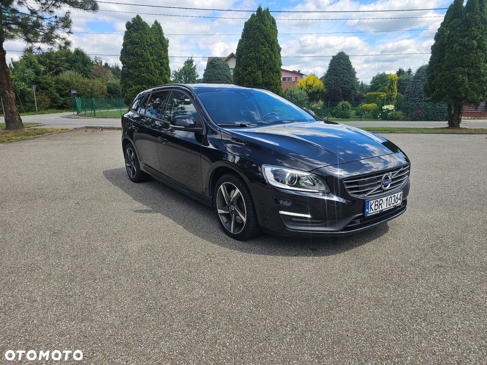 Volvo V60 D4 AWD Geartronic Momentum - 2