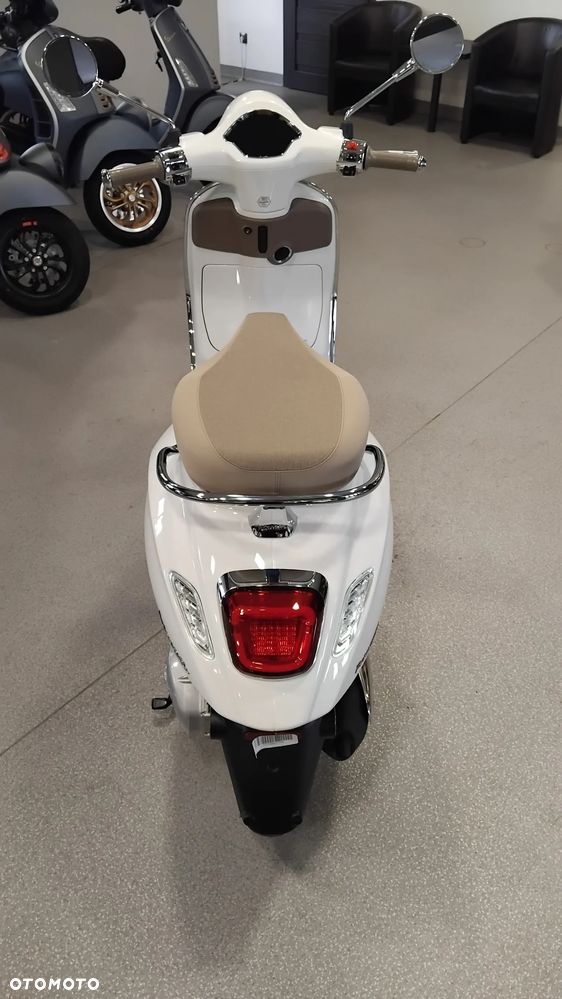Vespa Primavera - 3