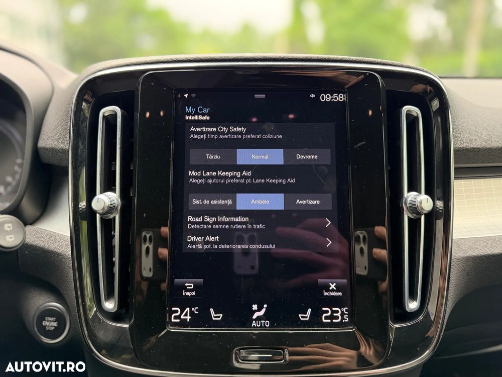 Volvo XC 40 T5 Twin Engine DKG Momentum Pro - 24