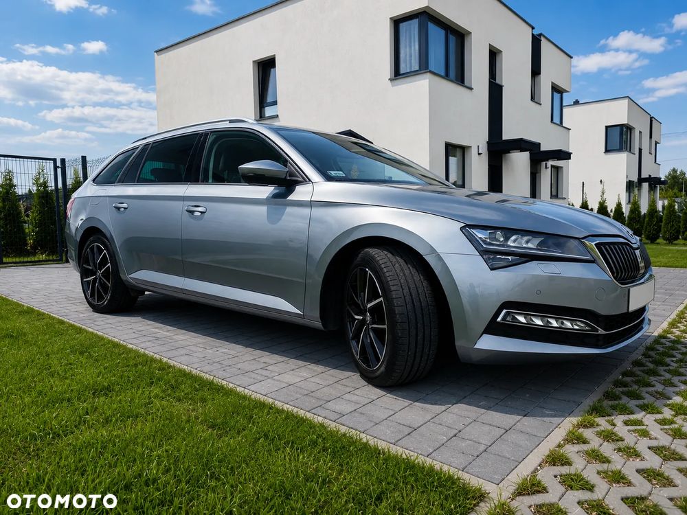 Skoda Superb 2.0 TDI SCR Style DSG - 8