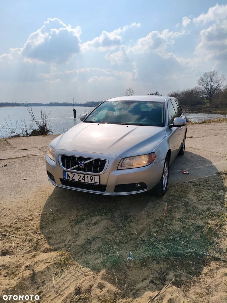 Volvo V70 2.4D Kinetic - 2