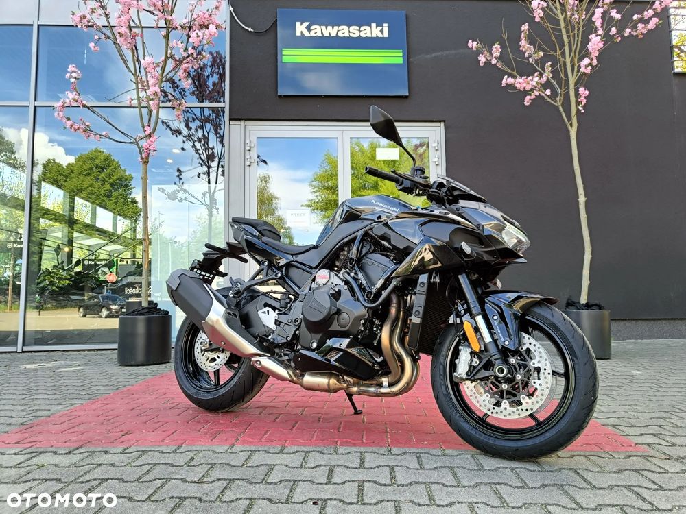 Kawasaki H2 - 1