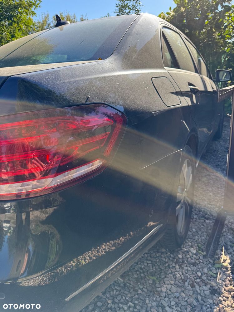 Mercedes-Benz Klasa E 220 BlueTEC 7G-TRONIC Elegance - 15