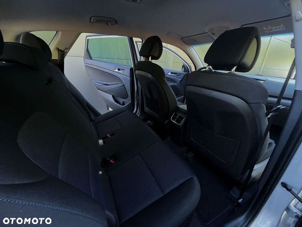 Hyundai Tucson blue 1.7 CRDi 2WD DCT Style - 35