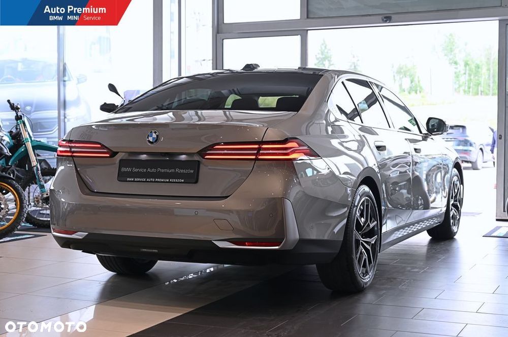 BMW Seria 5 - 21