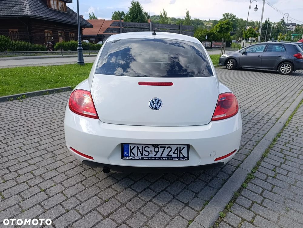 Volkswagen Beetle 1.6 TDI DPF DSG Blue Motion Technologie Exclusive Design - 9
