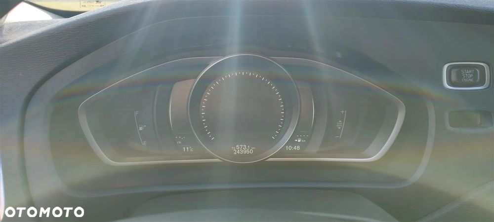 Volvo V40 D2 Momentum - 16