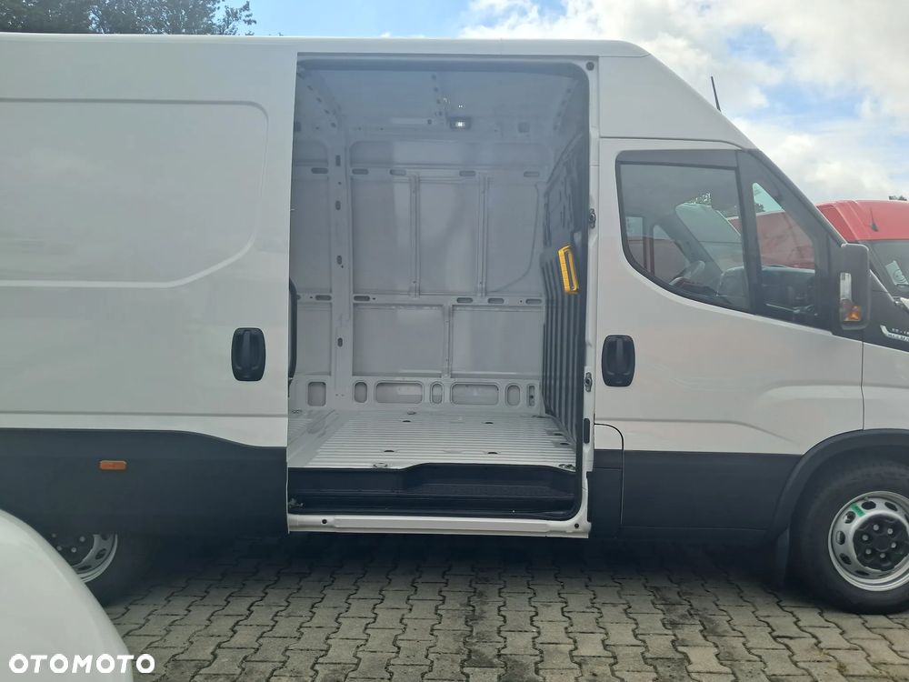Iveco Daily 35S16BA8 V - 11