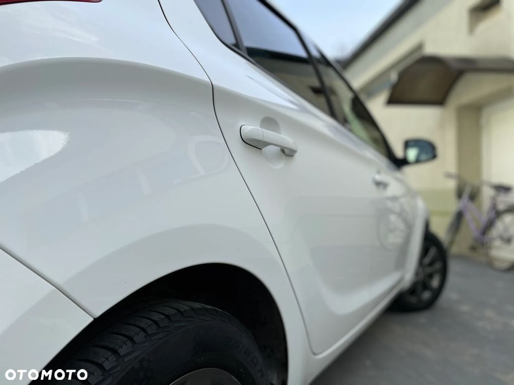 Hyundai i20 1.25 Wersja Jubileuszowa - 20
