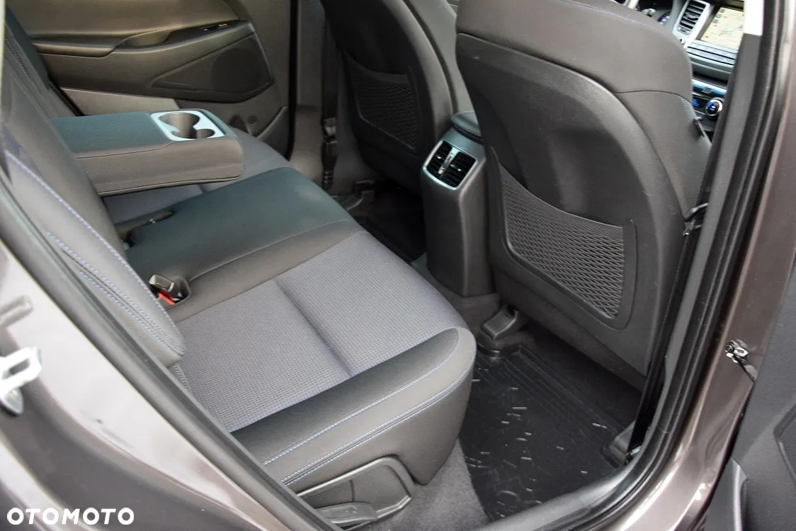 Hyundai Tucson 1.6 GDI BlueDrive Style 2WD - 12