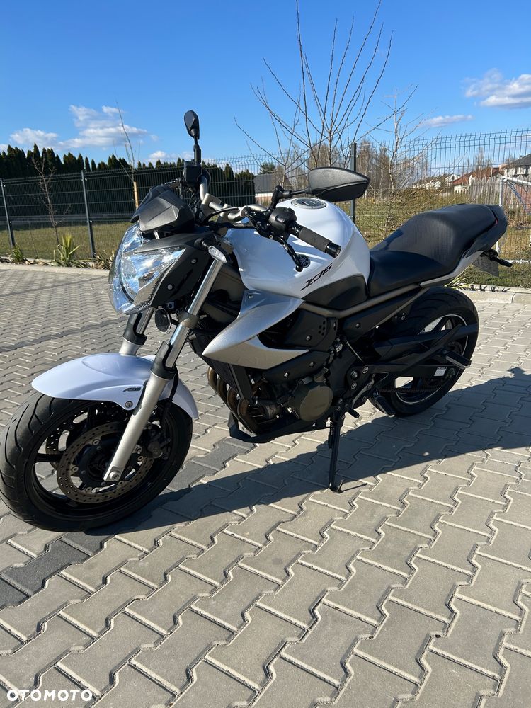 Yamaha XJ - 16