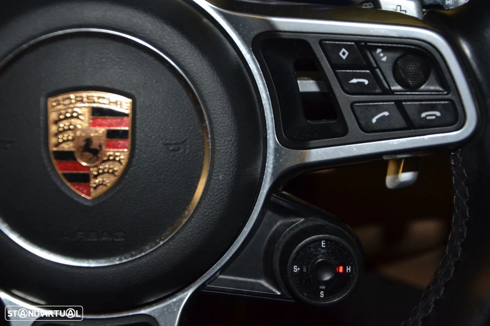 Porsche Panamera Sport Turismo 4 E-Hybrid Platinum Edition - 32