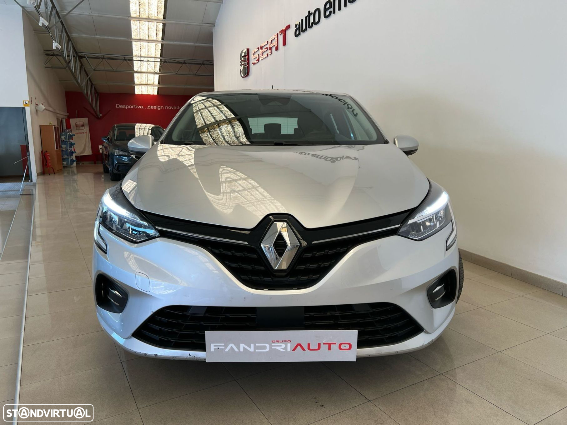 Renault Clio 1.6 E-Tech Full Hybrid Engineered - 7
