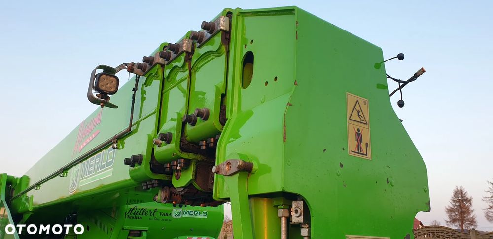 Merlo 60.24MCSS /kosz hydr. rozkładany/pilot/widły/sprowadzona - 32