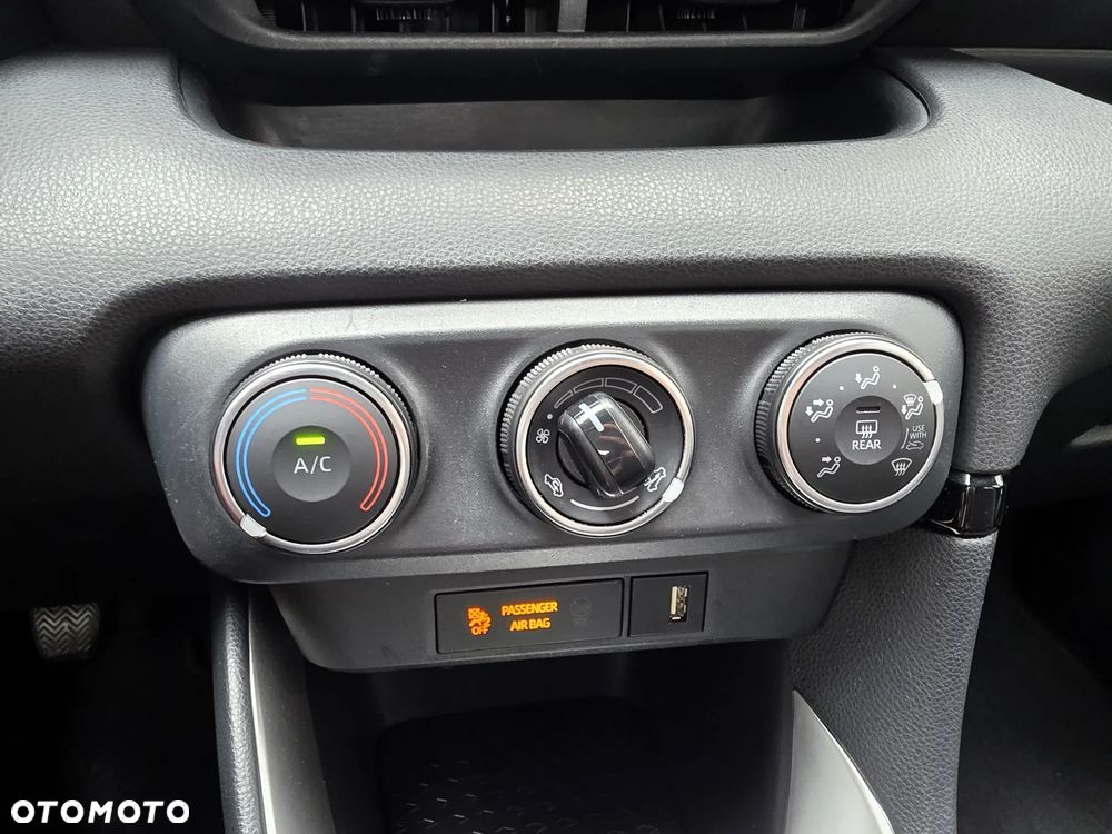 Toyota Yaris 1.5 Comfort - 21