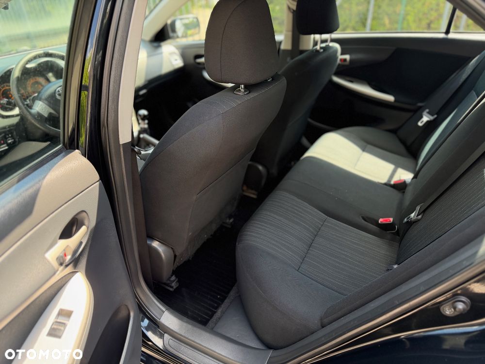 Toyota Corolla 1.6 Luna - 13