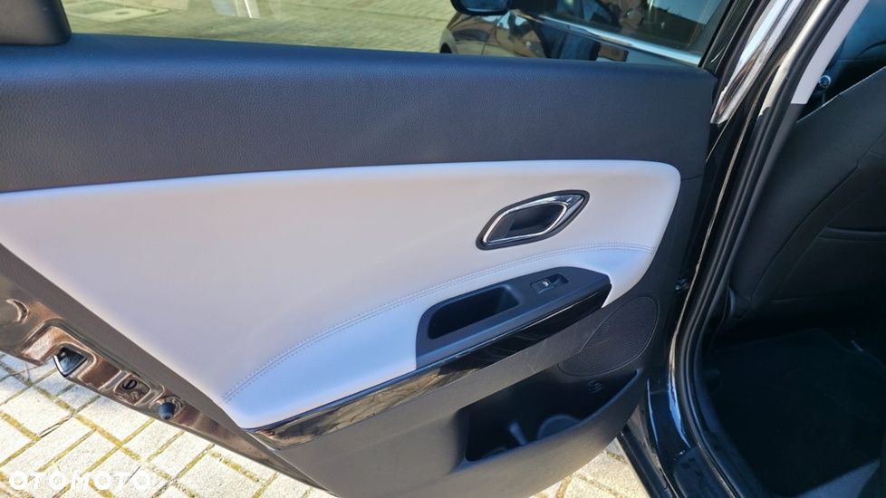 Kia Ceed 1.6 GDI Dream Team Edition - 18