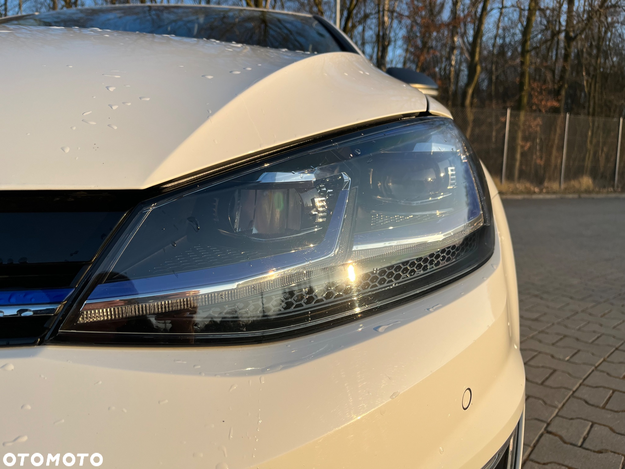 Volkswagen Golf e-Golf - 17