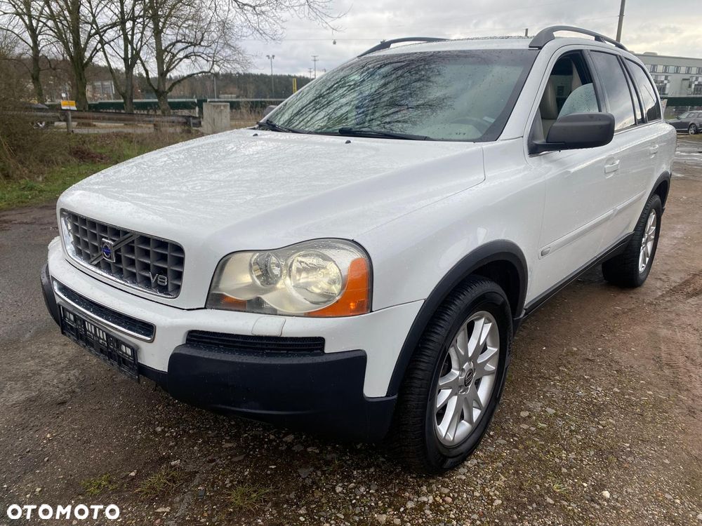 Volvo XC 90 4.4 V8 AWD Executive - 1