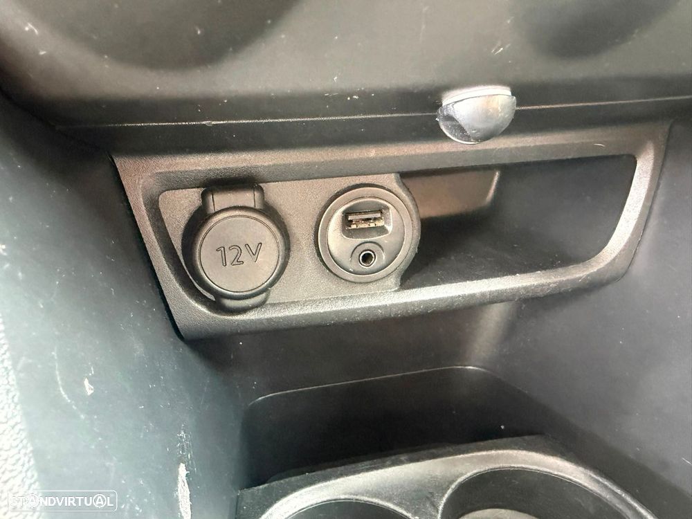 Peugeot 208 1.6 BlueHDi Style - 30