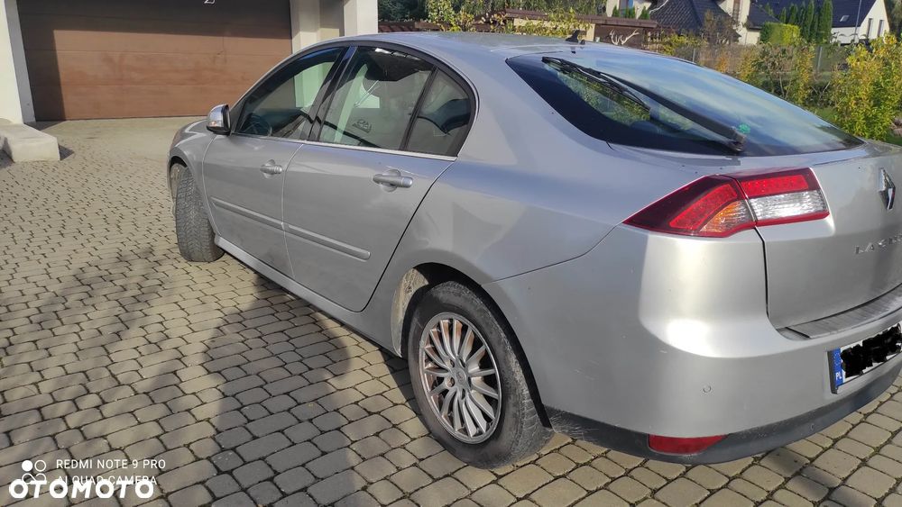 Renault Laguna 2012 photo 5