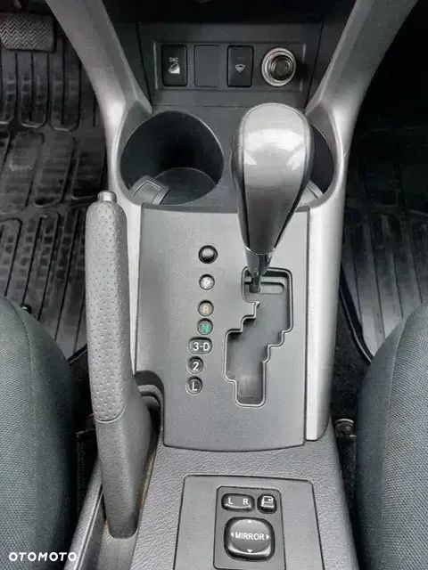 Toyota RAV4 2.0 VVT-i Premium - 6