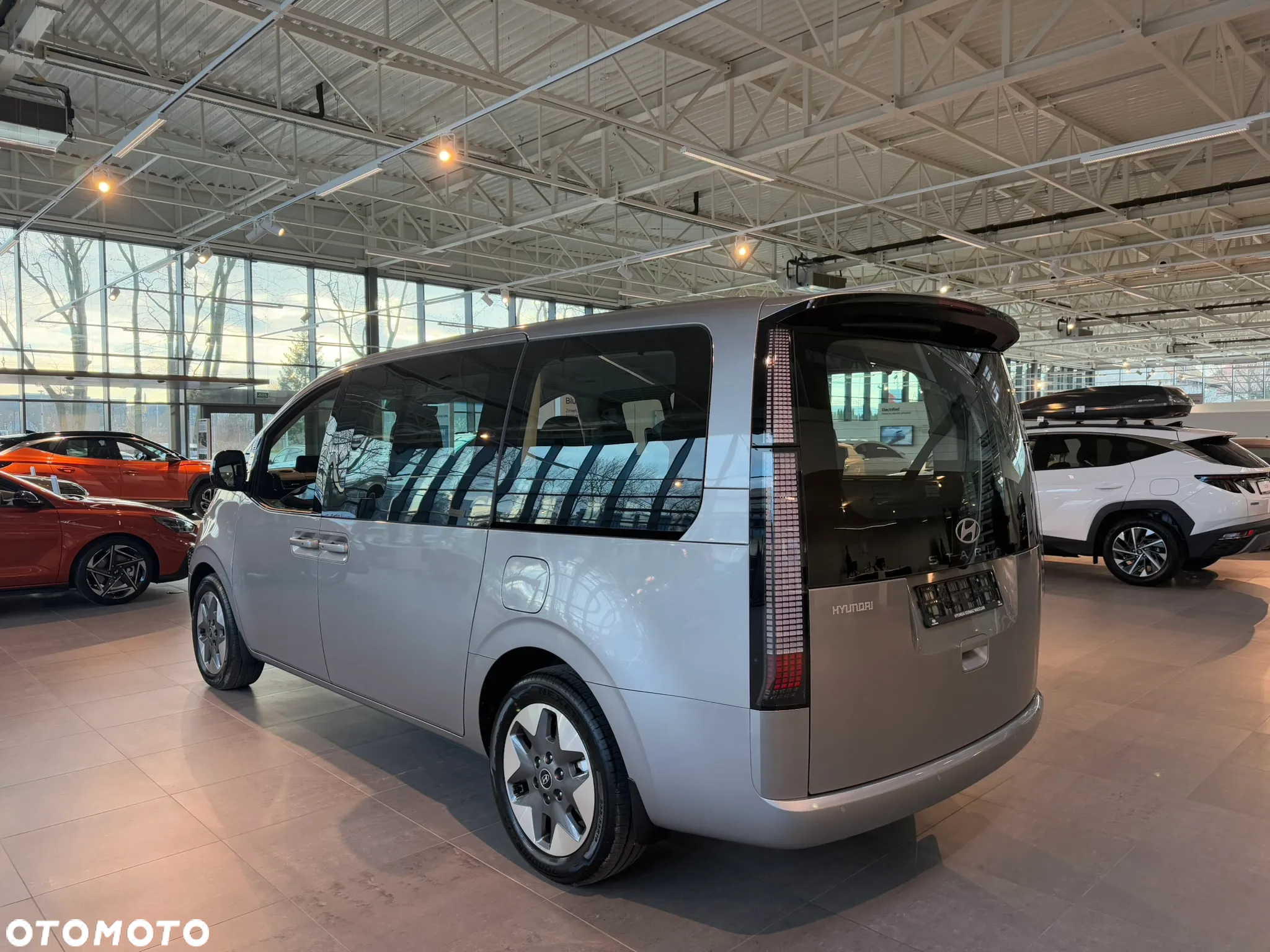 Hyundai Staria - 4