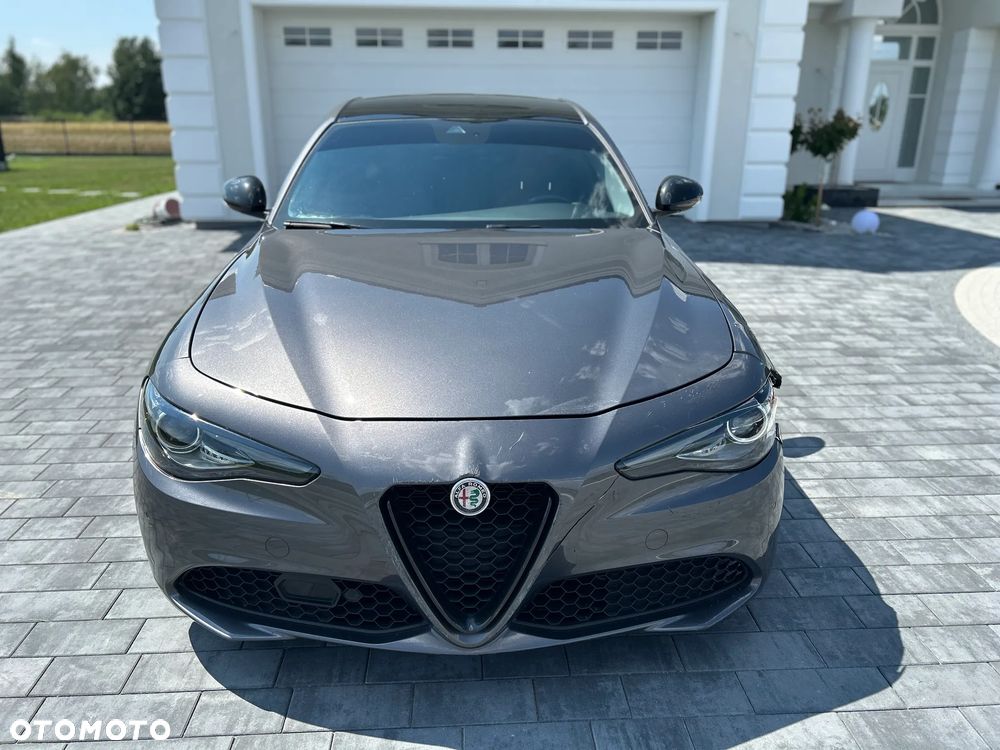 Alfa Romeo Giulia - 13