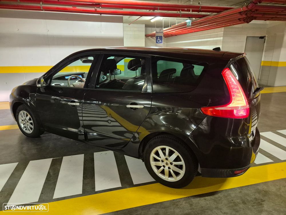 Renault Grand Scénic 1.5 dCi Luxe 7L - 9