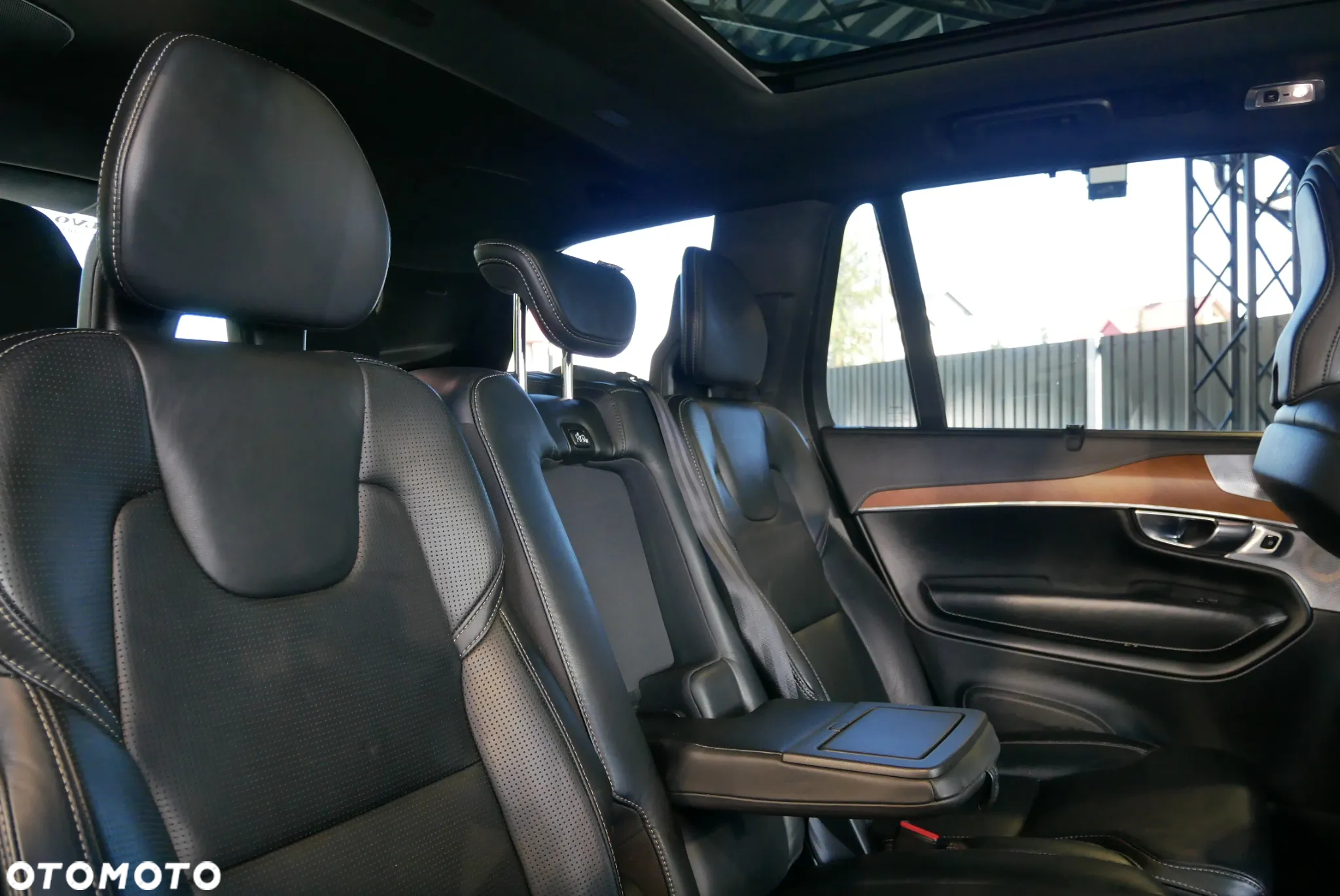 Volvo XC 90 D5 AWD Momentum 7os - 11