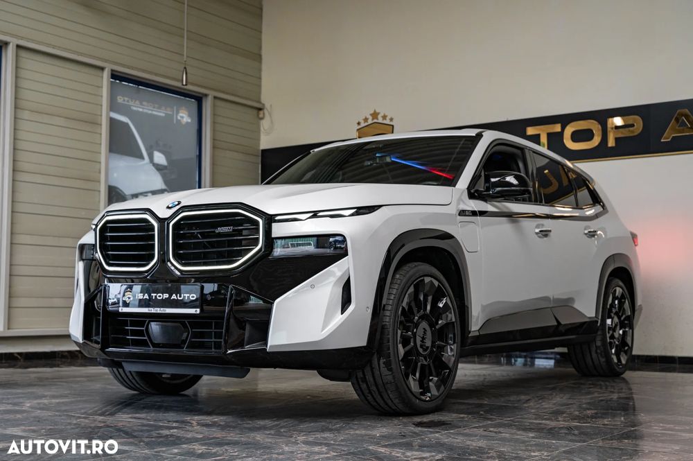 BMW XM 50e - 1