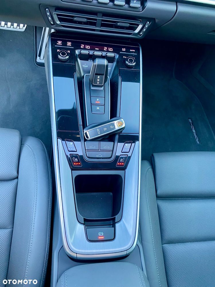 Porsche 911 Carrera S - 14