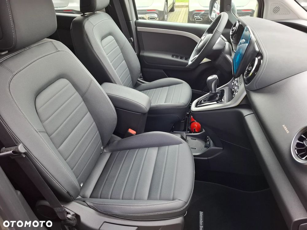 Mercedes-Benz Klasa T 180 d Progressive - 23