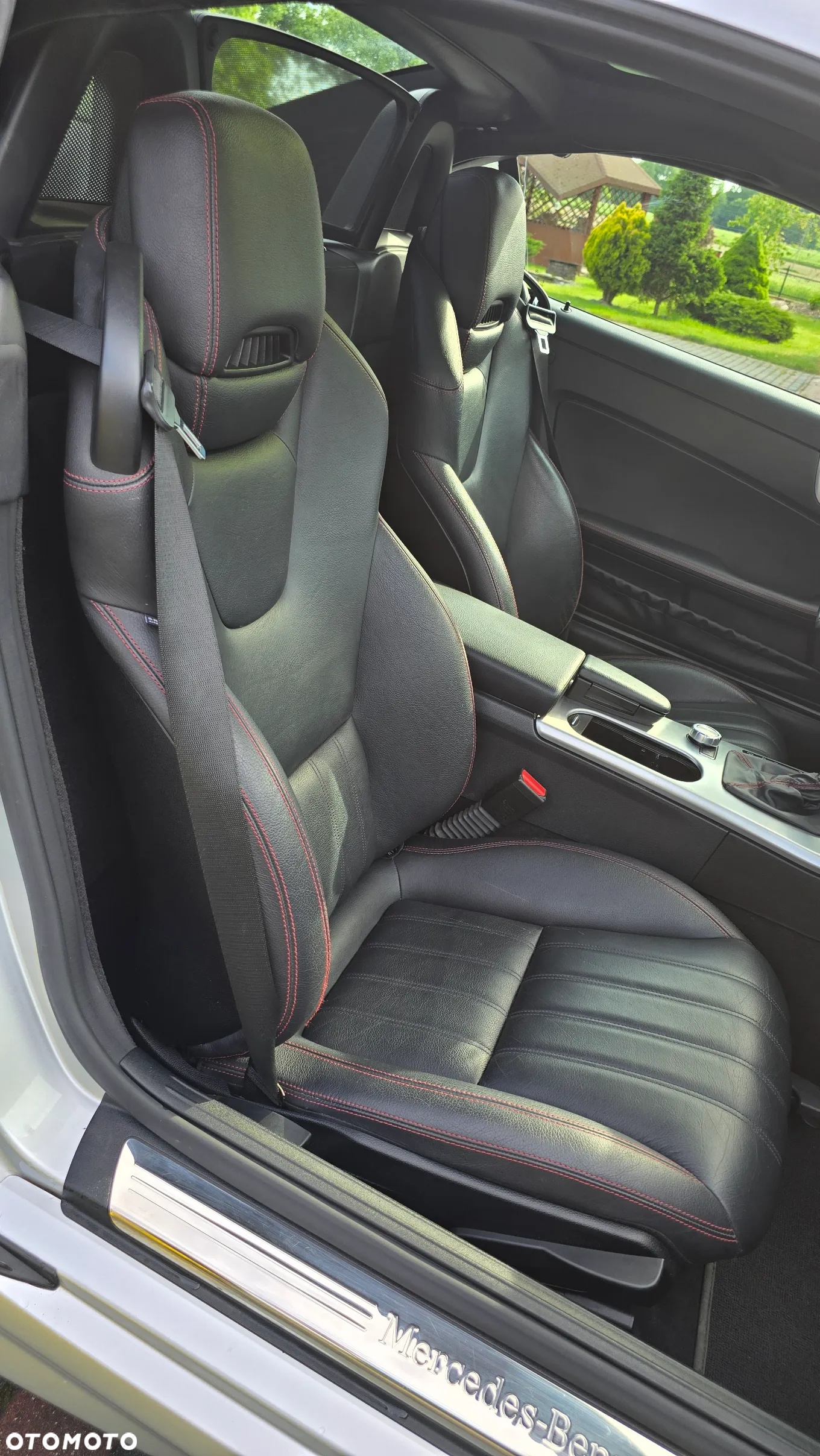 Mercedes-Benz SLK 200 (BlueEFFICIENCY) 7G-TRONIC - 22