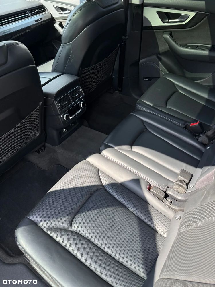 Audi Q7 - 9