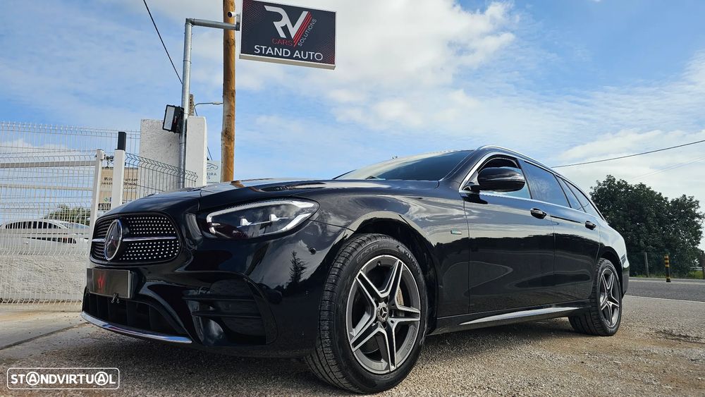 Mercedes-Benz E 300 de 4Matic 9G-TRONIC AMG Line - 41