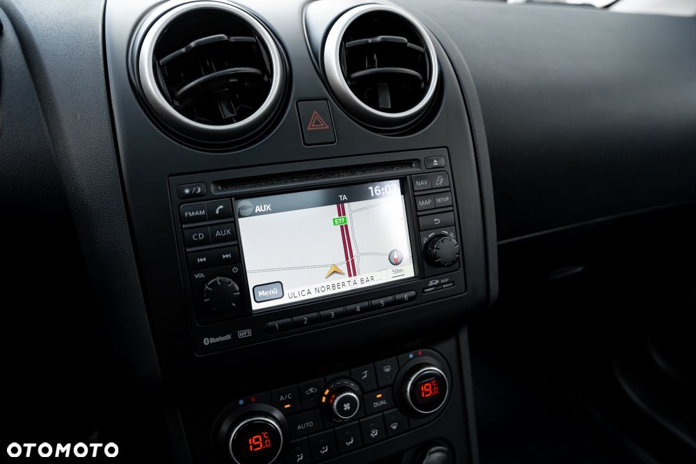 Nissan Qashqai 2.0 4x4 Tekna - 35