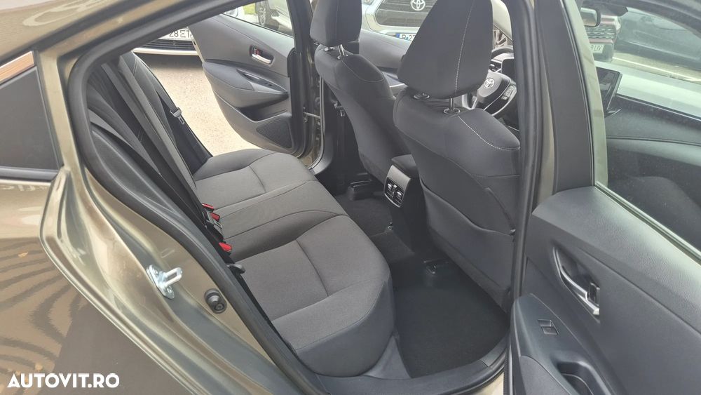 Toyota Corolla - 11