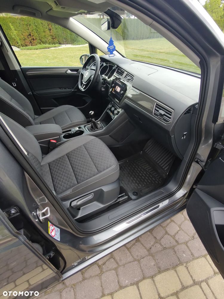 Volkswagen Touran 1.6 TDI SCR Join - 14