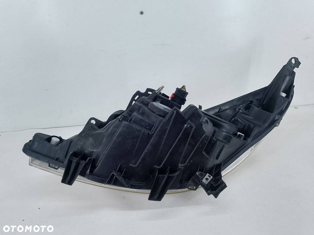 LAMPA PRZÓD PRAWA PEUGEOT 207 20-B059 TYC - 2