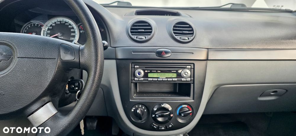 Chevrolet Nubira 1.6 SE - 21