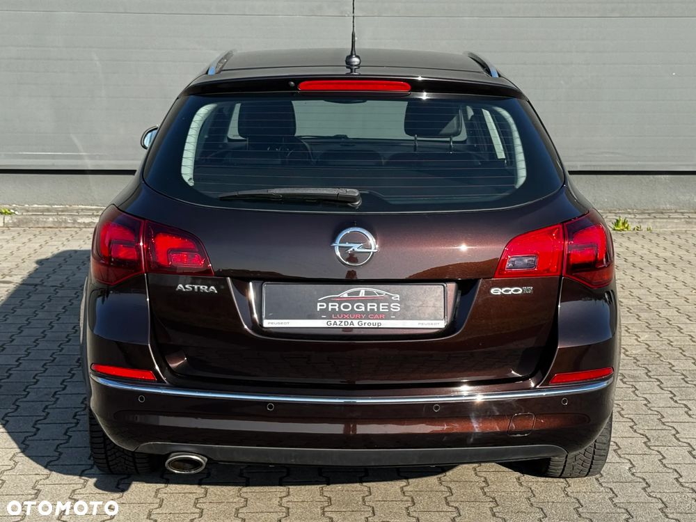Opel Astra 1.4 Turbo Cosmo - 10